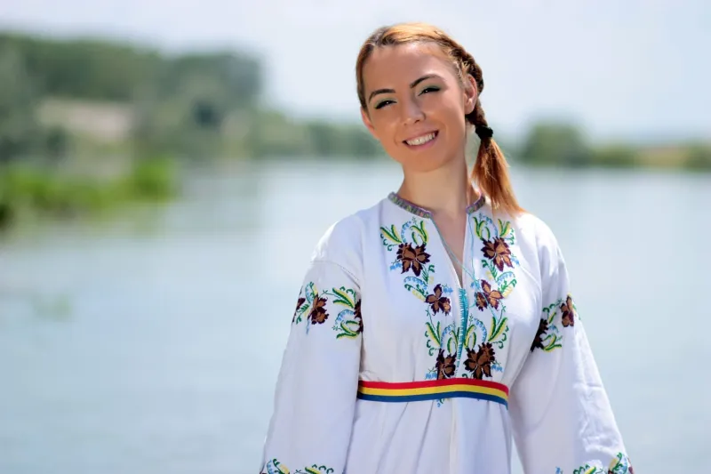Retire the Cocktail Dress: The Ethnic Blouse Is the New Wedding Guest MVP