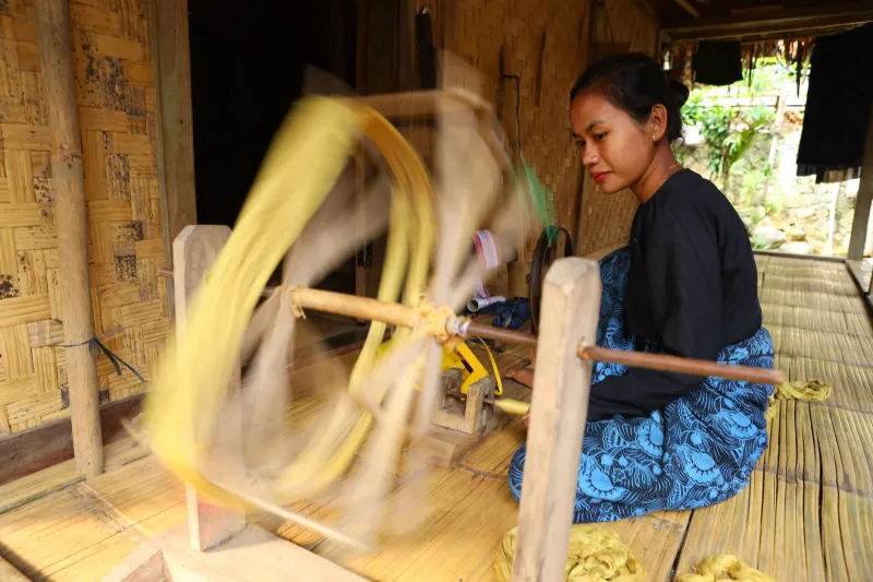 Threads That Transform: The Human Stories Behind Every Handcrafted Blouse You Buy